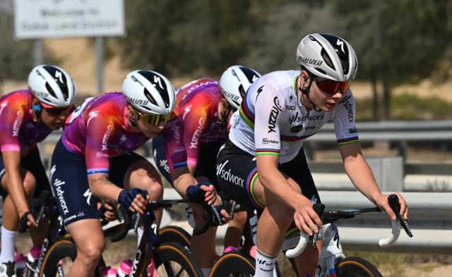 Tým SD Worx v čele s Lotte Kopeckou (zdroj: Getty Images)