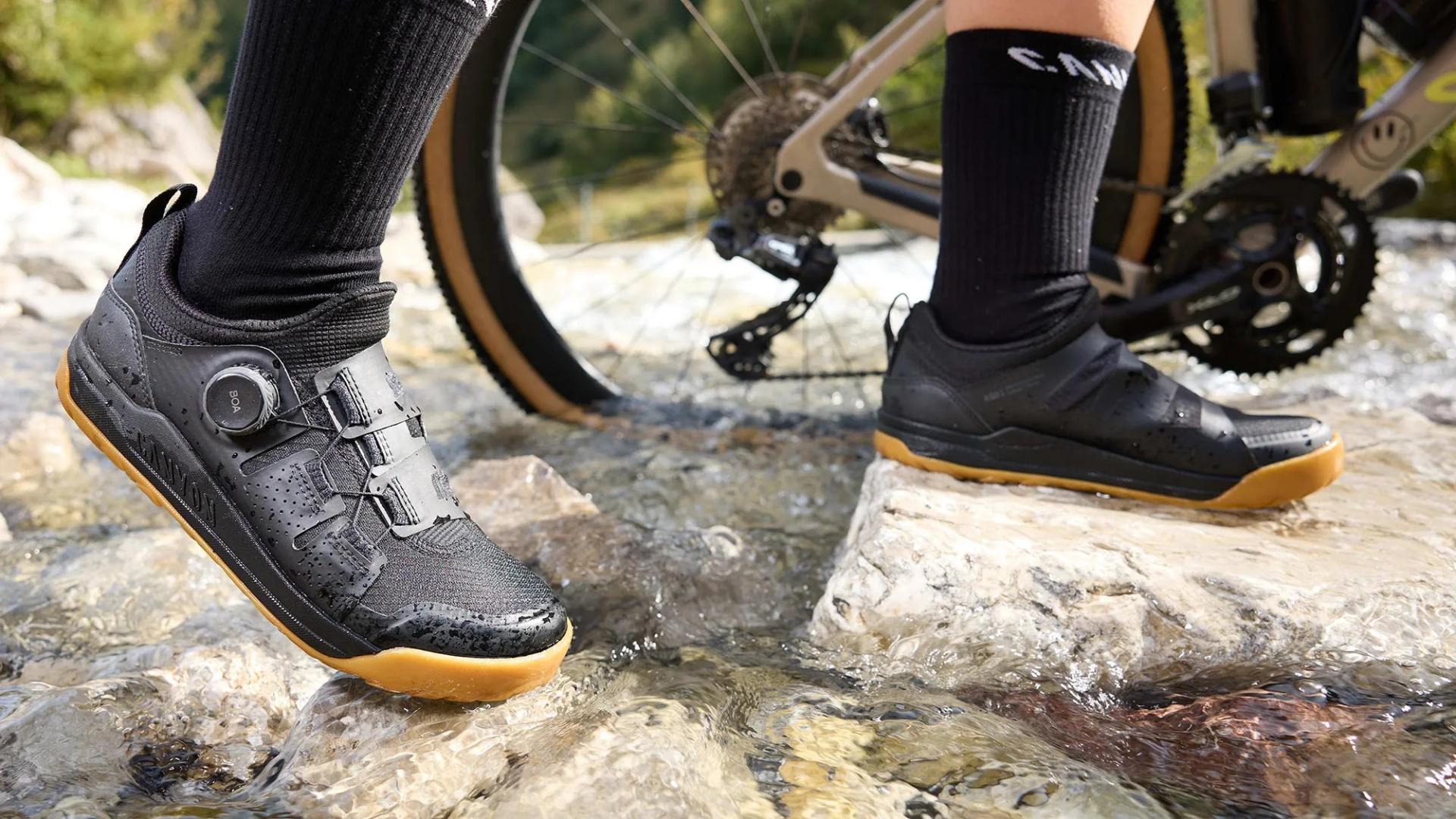 Na bikepacking nebo traily?! Canyon představil své nové boty!