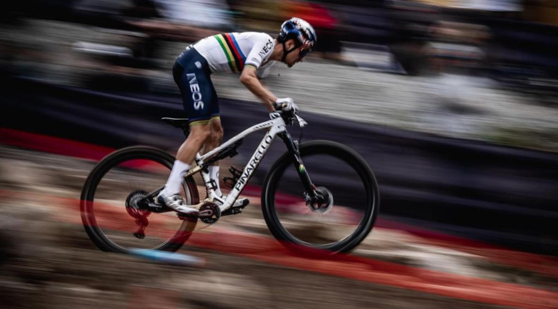 SENZACE V MONT-SAINTE-ANNE SE NEKONÁ! TOM PIDCOCK OPĚT DOMINOVAL