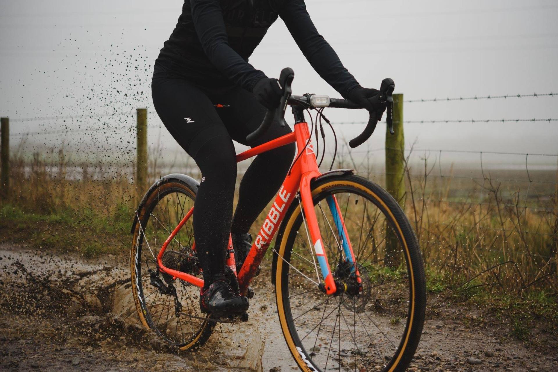 Blatníky gamechanger zimnej cyklistiky, či len výhovorka, prečo nie trenažéru!